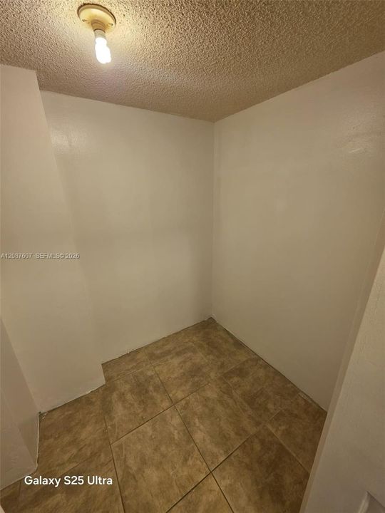 En Venta: $225,000 (1 camas, 1 baños, 845 Pies cuadrados)