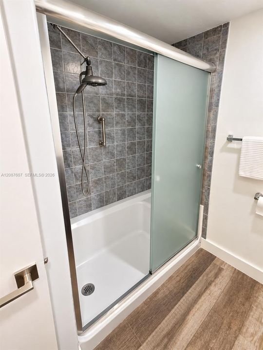 En Venta: $225,000 (1 camas, 1 baños, 845 Pies cuadrados)