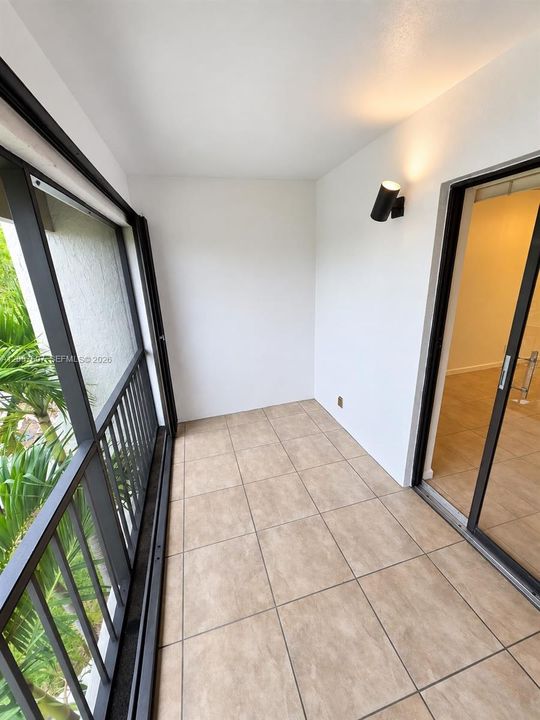 En Venta: $225,000 (1 camas, 1 baños, 845 Pies cuadrados)