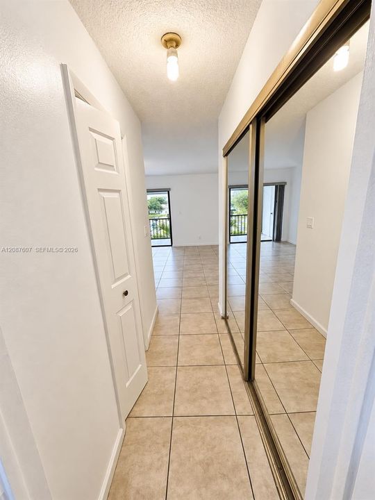 En Venta: $225,000 (1 camas, 1 baños, 845 Pies cuadrados)