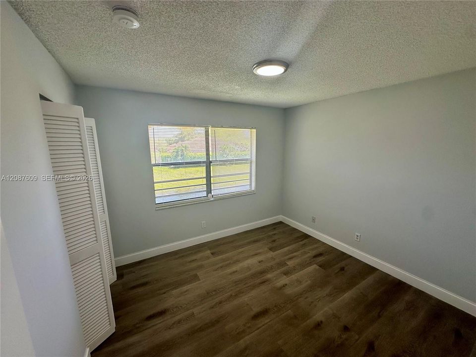 For Rent: $2,200 (2 beds, 2 baths, 892 Square Feet)