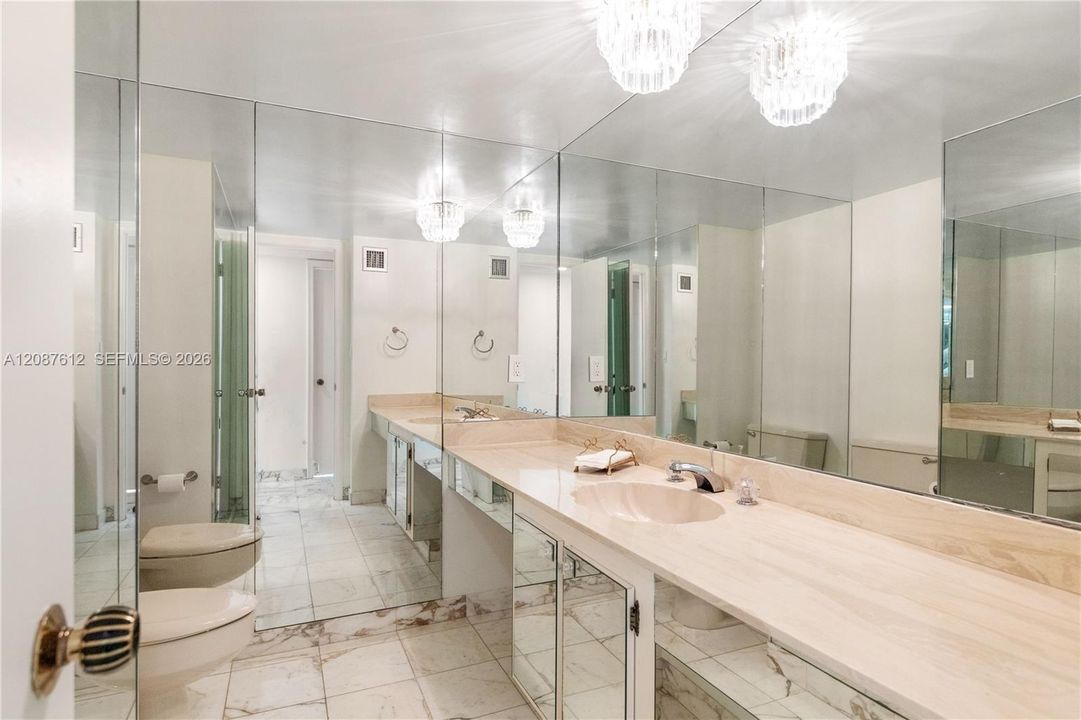 En Venta: $497,000 (2 camas, 2 baños, 1868 Pies cuadrados)