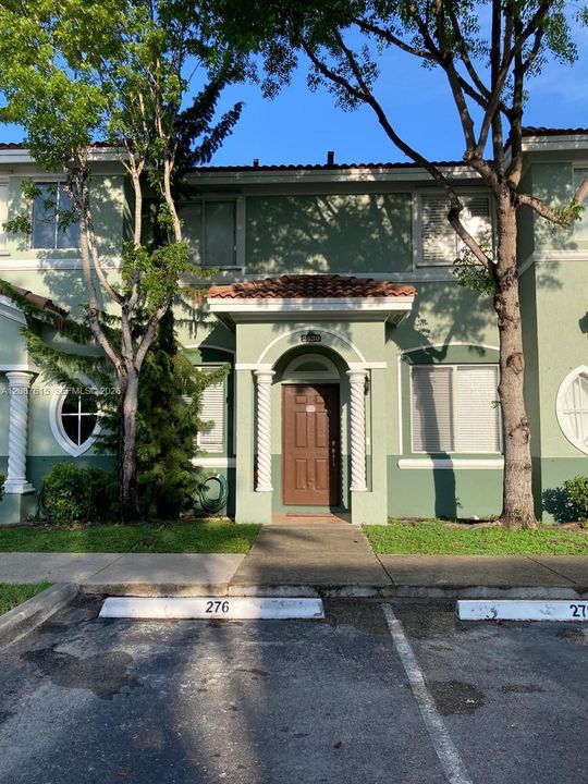For Sale: $269,000 (3 beds, 2 baths, 1302 Square Feet)