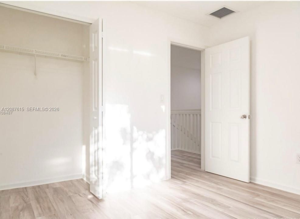 For Sale: $269,000 (3 beds, 2 baths, 1302 Square Feet)