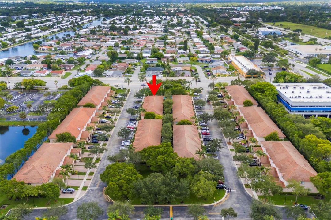 For Sale: $349,000 (2 beds, 2 baths, 1214 Square Feet)