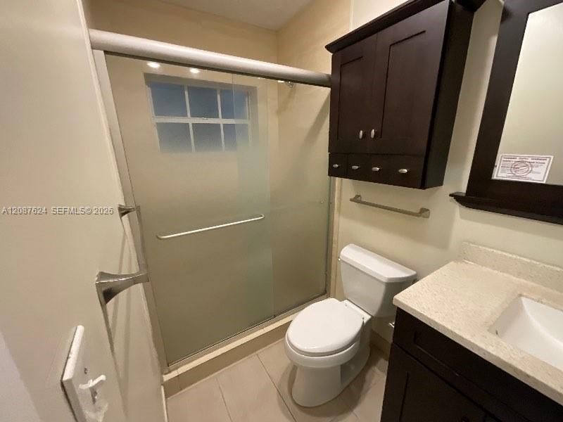 For Rent: $2,440 (3 beds, 2 baths, 1643 Square Feet)