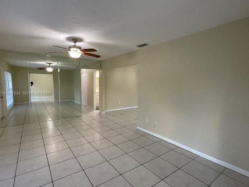 For Rent: $2,440 (3 beds, 2 baths, 1643 Square Feet)