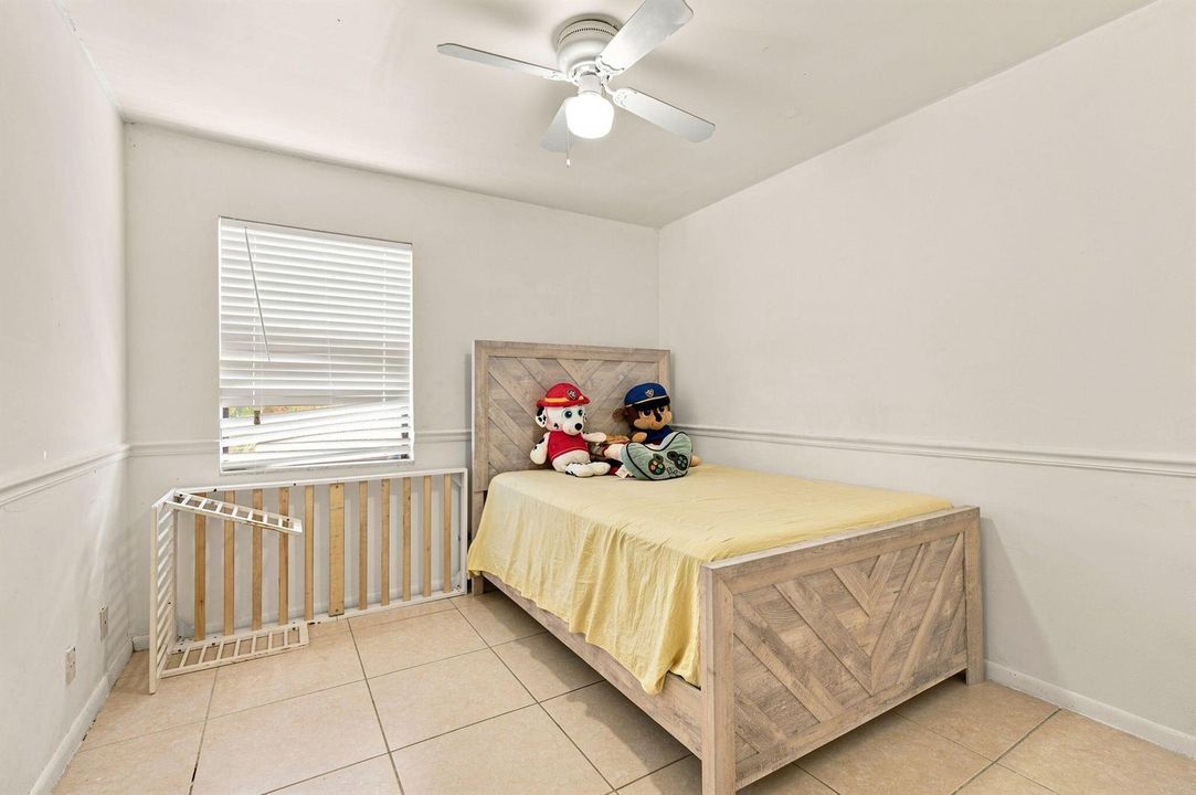 24-web-or-mls-3370-beau-rivage-dr-3-g