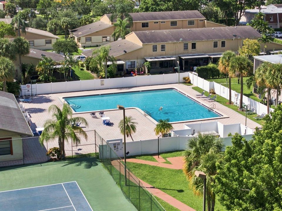 35-web-or-mls-3370-beau-rivage-dr-3-g