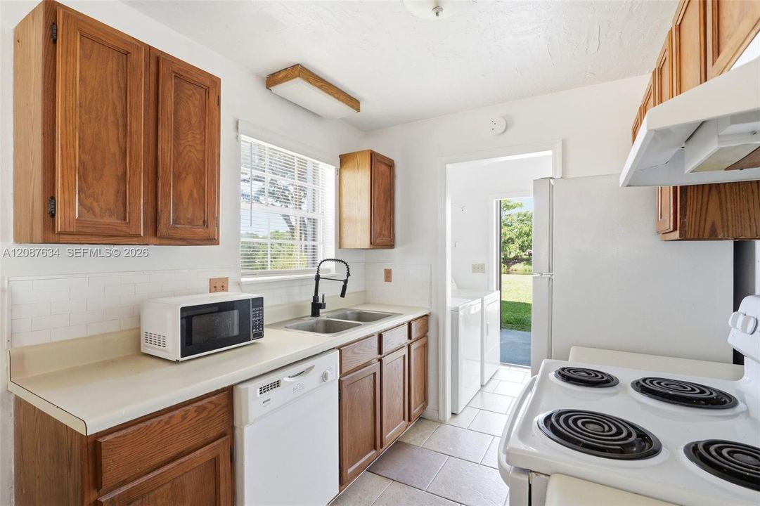 207 SE 6th Avenue