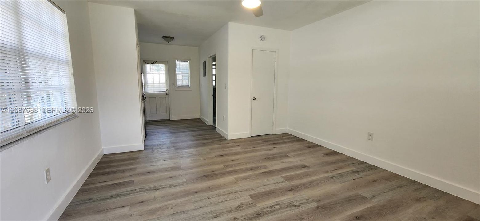 En Renta: $1,500 (0 camas, 1 baños, 400 Pies cuadrados)