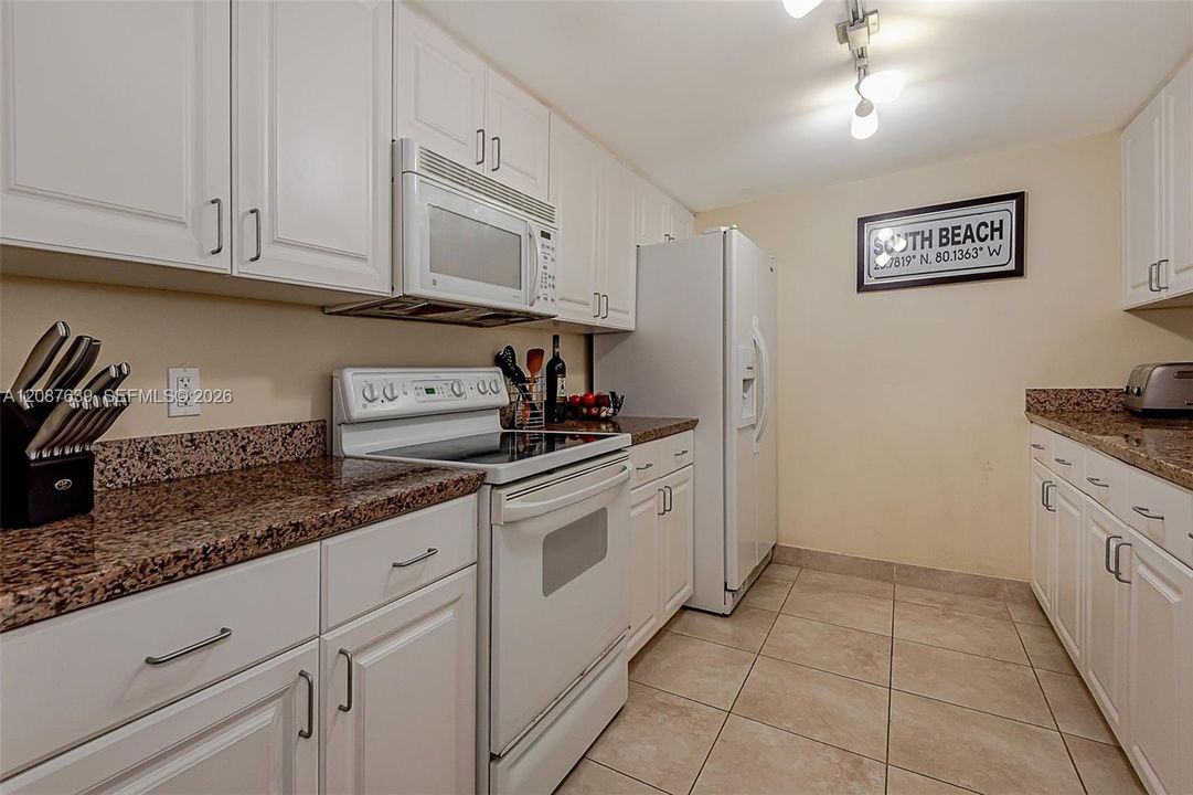 For Rent: $7,500 (2 beds, 2 baths, 1180 Square Feet)