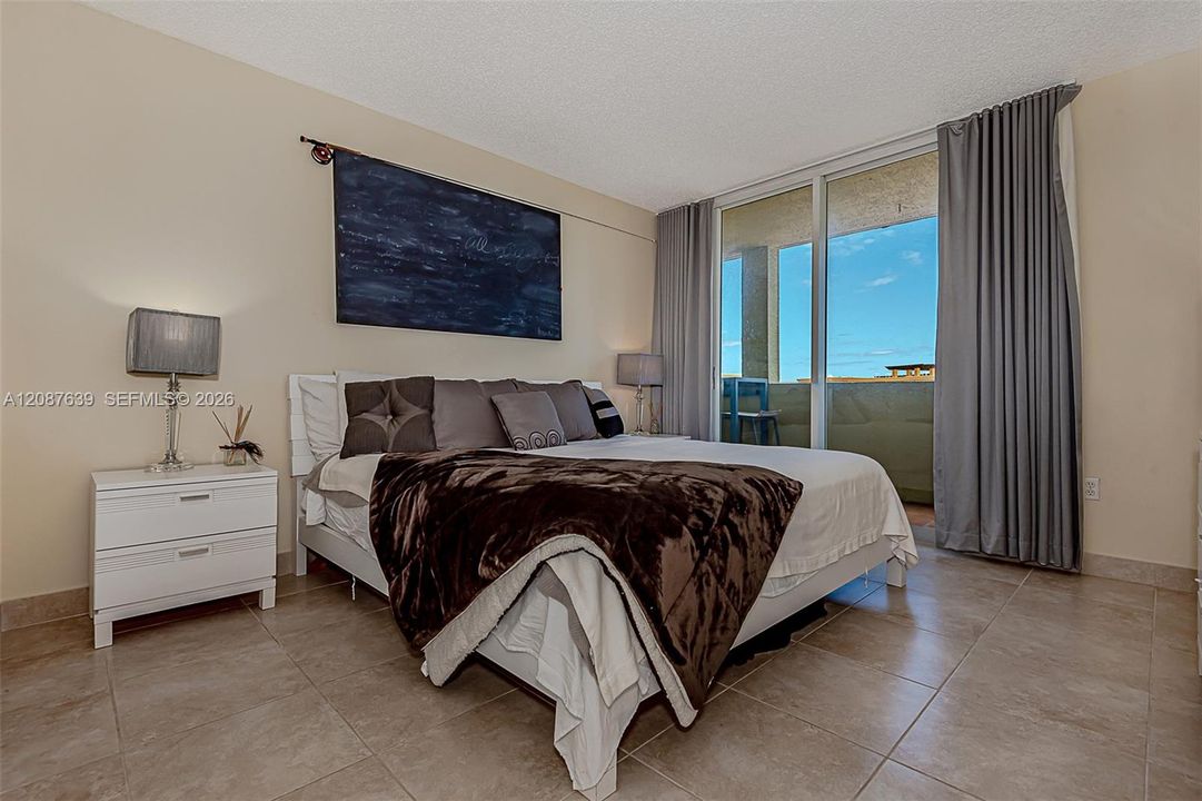 For Rent: $7,500 (2 beds, 2 baths, 1180 Square Feet)