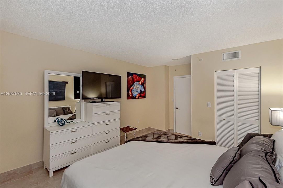 For Rent: $7,500 (2 beds, 2 baths, 1180 Square Feet)