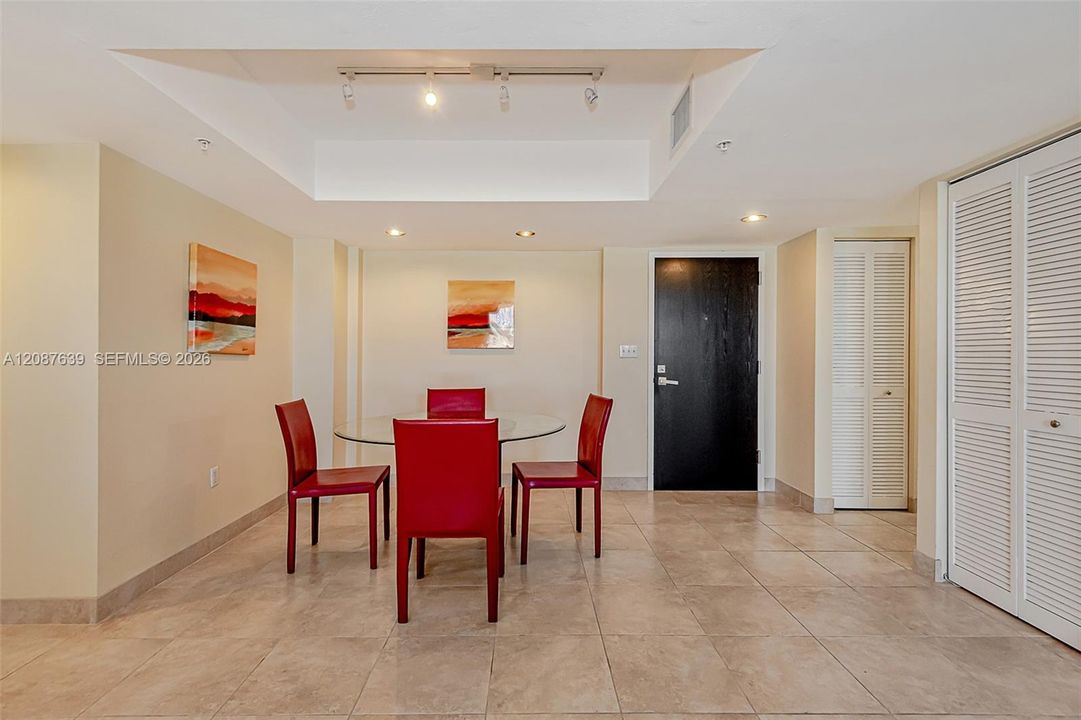 For Rent: $7,500 (2 beds, 2 baths, 1180 Square Feet)