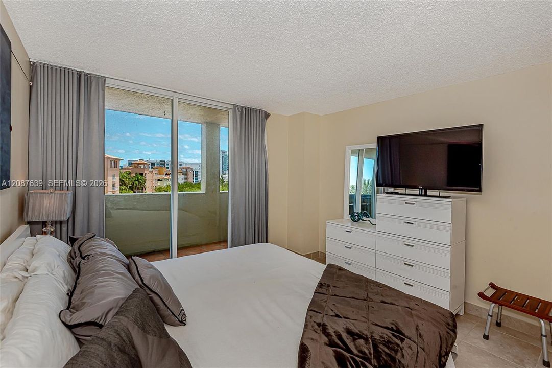 For Rent: $7,500 (2 beds, 2 baths, 1180 Square Feet)