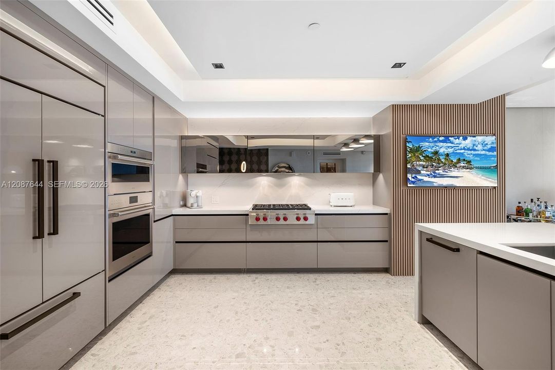 En Venta: $3,400,000 (3 camas, 3 baños, 2840 Pies cuadrados)