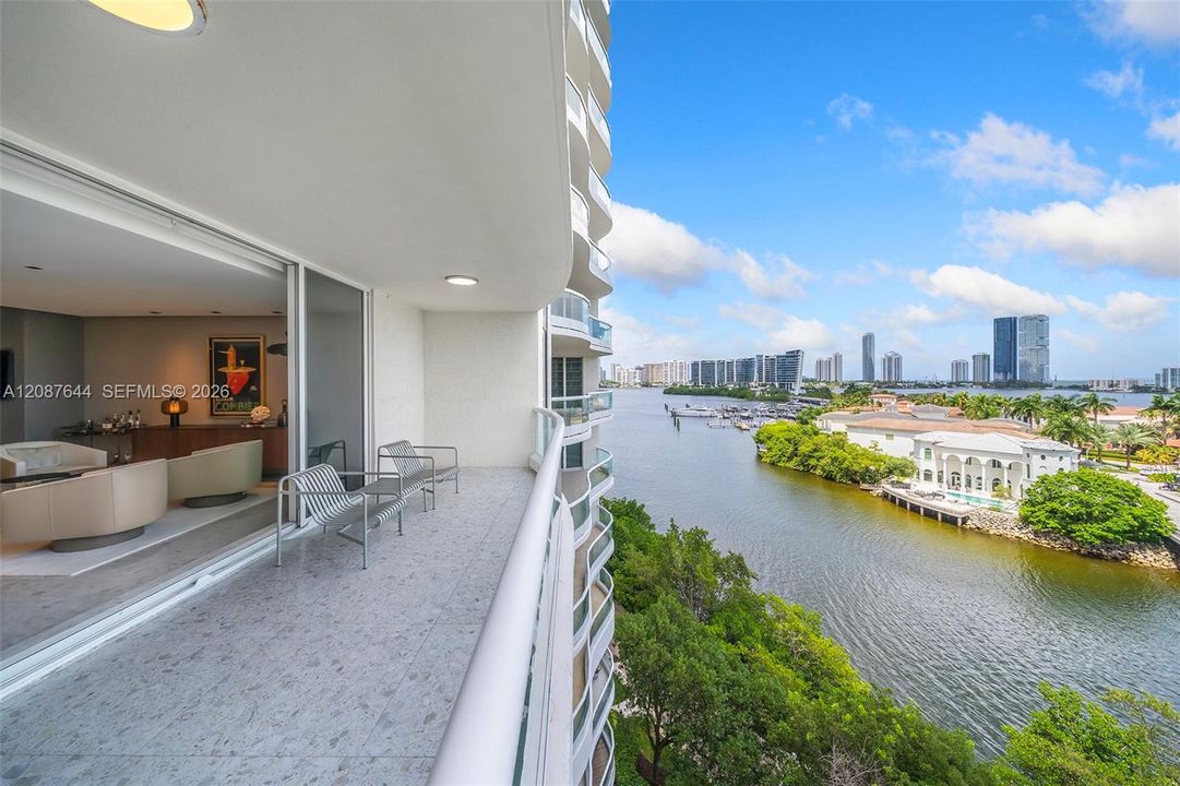 En Venta: $3,400,000 (3 camas, 3 baños, 2840 Pies cuadrados)