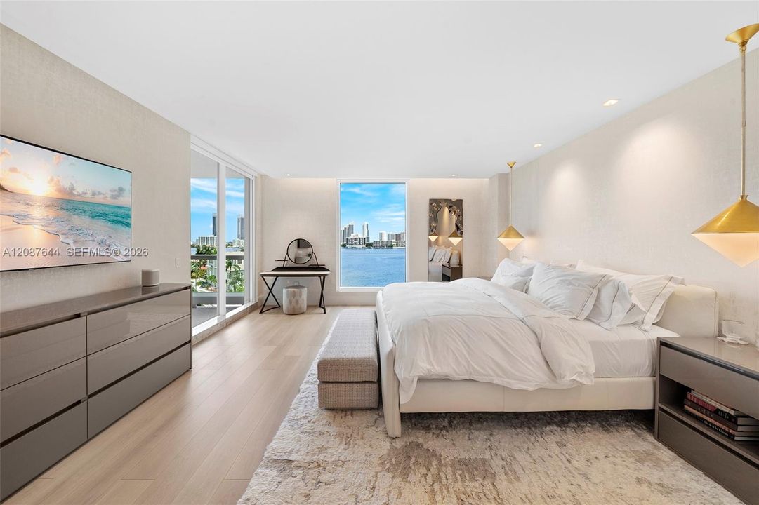 En Venta: $3,400,000 (3 camas, 3 baños, 2840 Pies cuadrados)