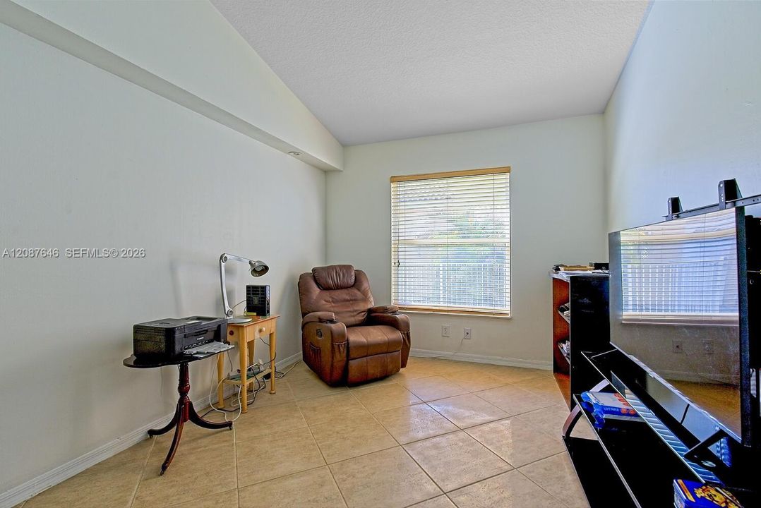 En Venta: $440,000 (3 camas, 2 baños, 1483 Pies cuadrados)