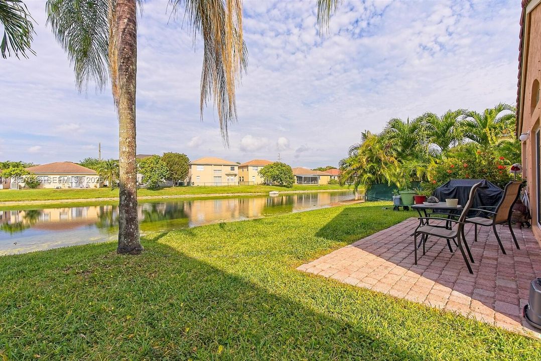 En Venta: $440,000 (3 camas, 2 baños, 1483 Pies cuadrados)