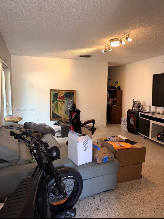 For Sale: $789,000 (0 beds, 0 baths, 1618 Square Feet)