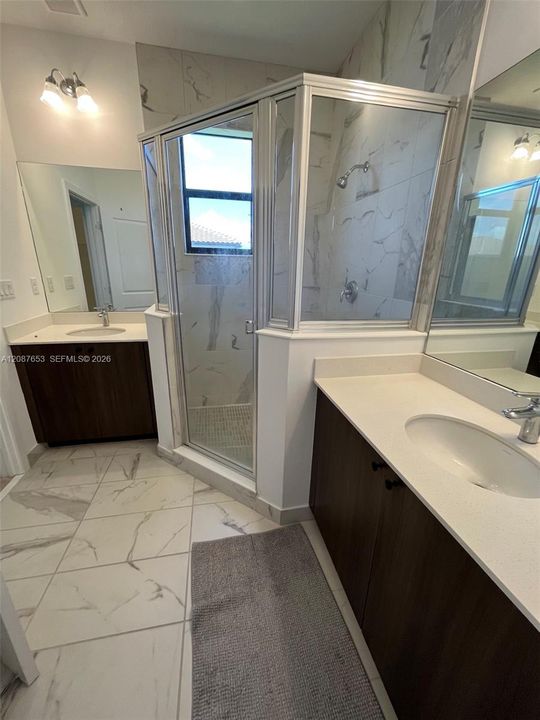 For Rent: $2,100 (3 beds, 2 baths, 1958 Square Feet)