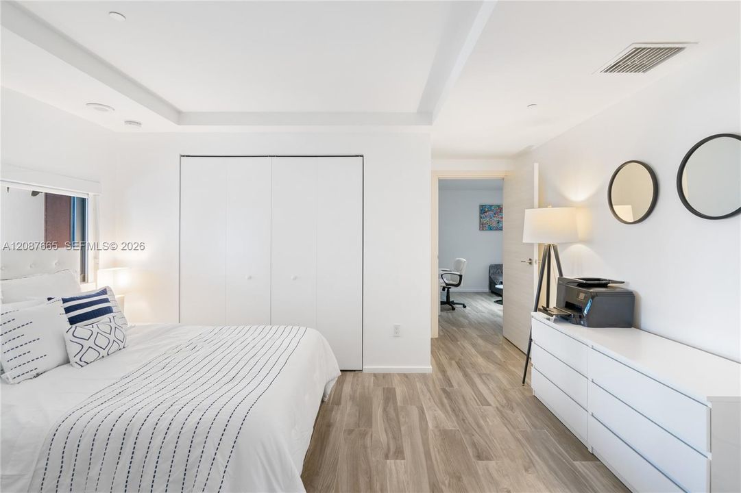 For Rent: $8,500 (3 beds, 4 baths, 1469 Square Feet)