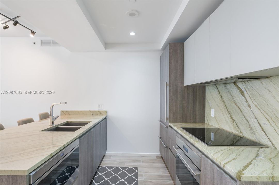 For Rent: $8,500 (3 beds, 4 baths, 1469 Square Feet)