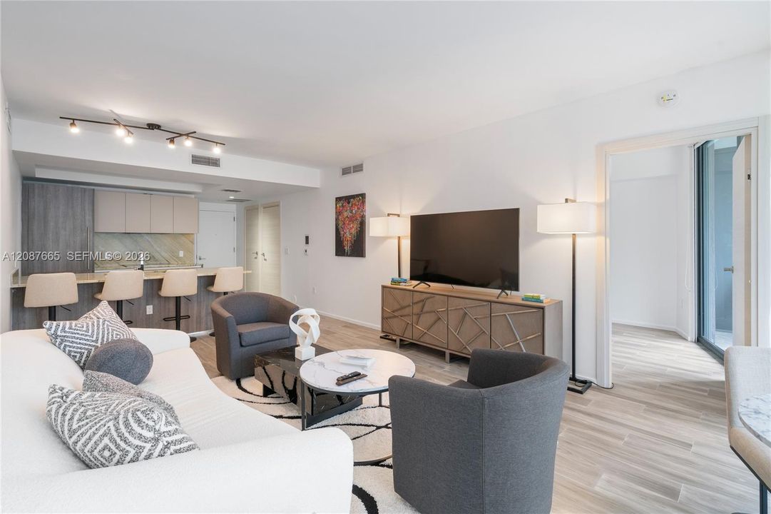 For Rent: $8,500 (3 beds, 4 baths, 1469 Square Feet)