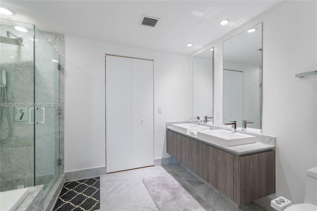 For Rent: $8,500 (3 beds, 4 baths, 1469 Square Feet)