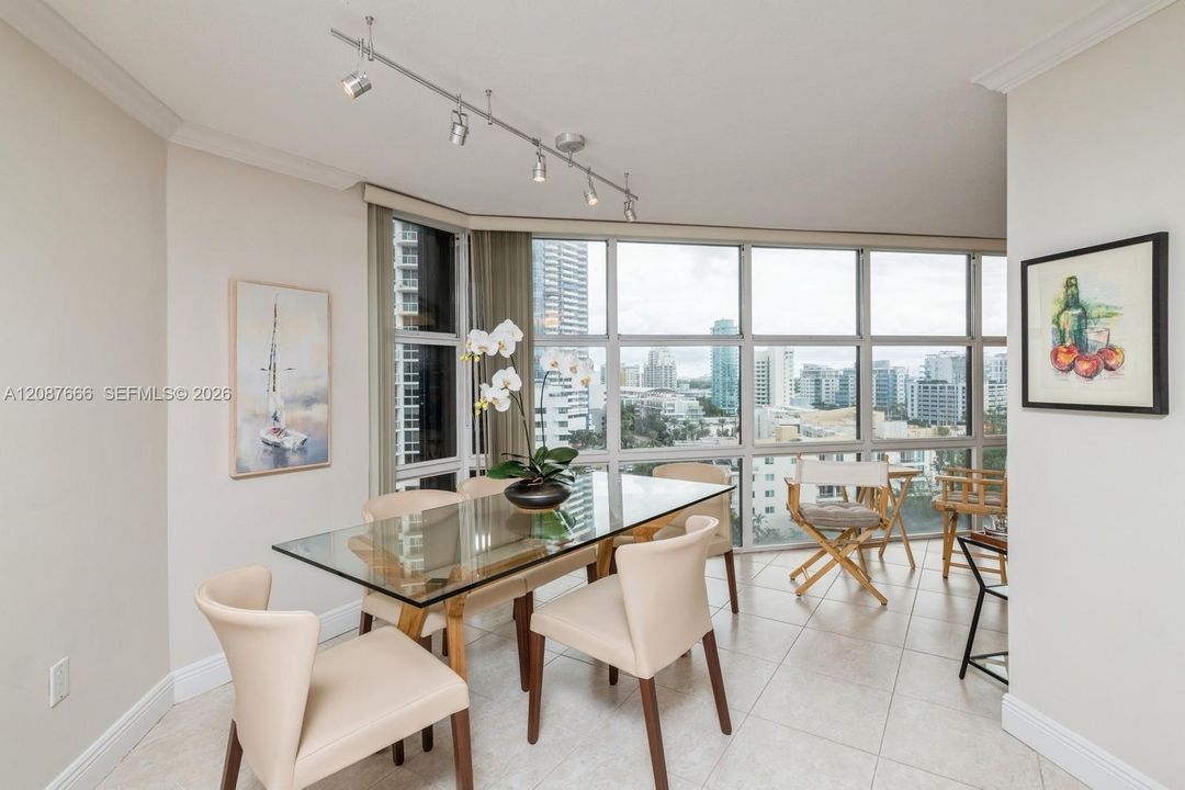 For Rent: $4,150 (1 beds, 2 baths, 1503 Square Feet)