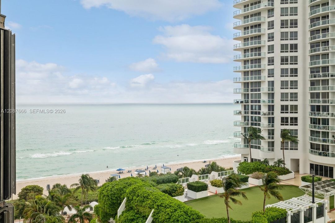 For Rent: $4,150 (1 beds, 2 baths, 1503 Square Feet)