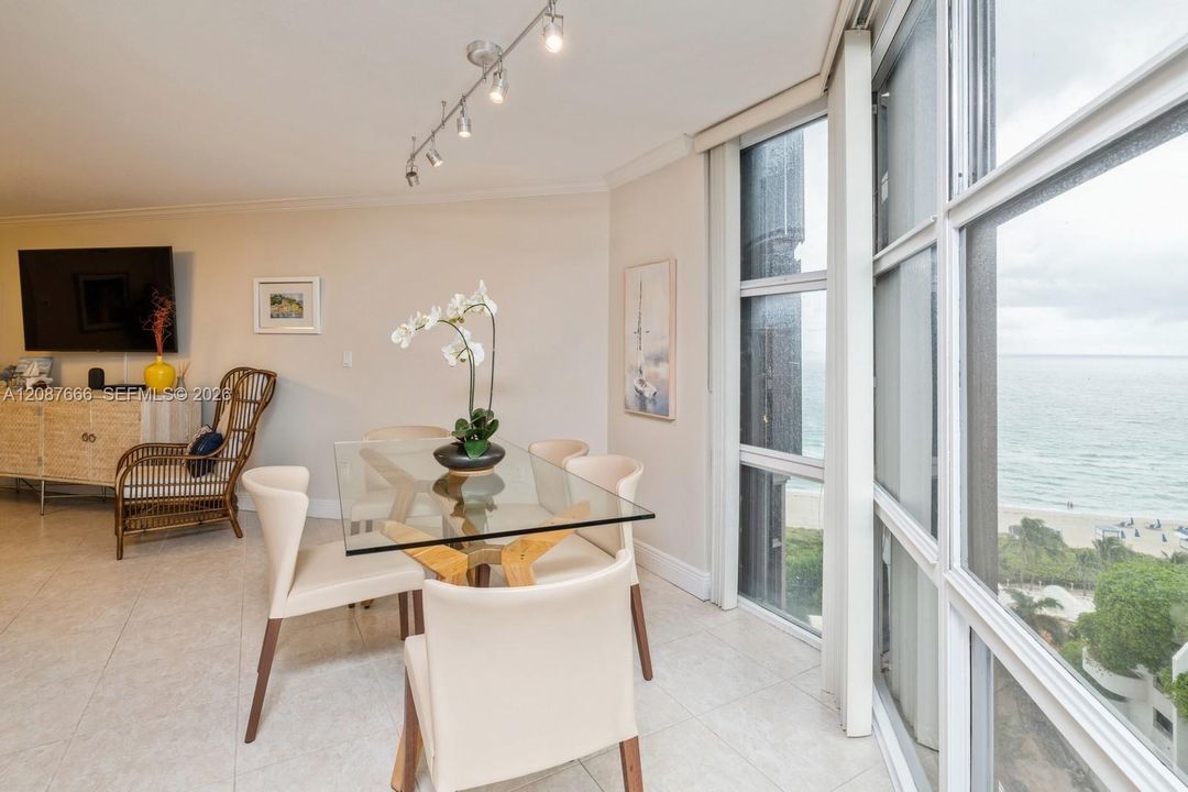 For Rent: $4,150 (1 beds, 2 baths, 1503 Square Feet)