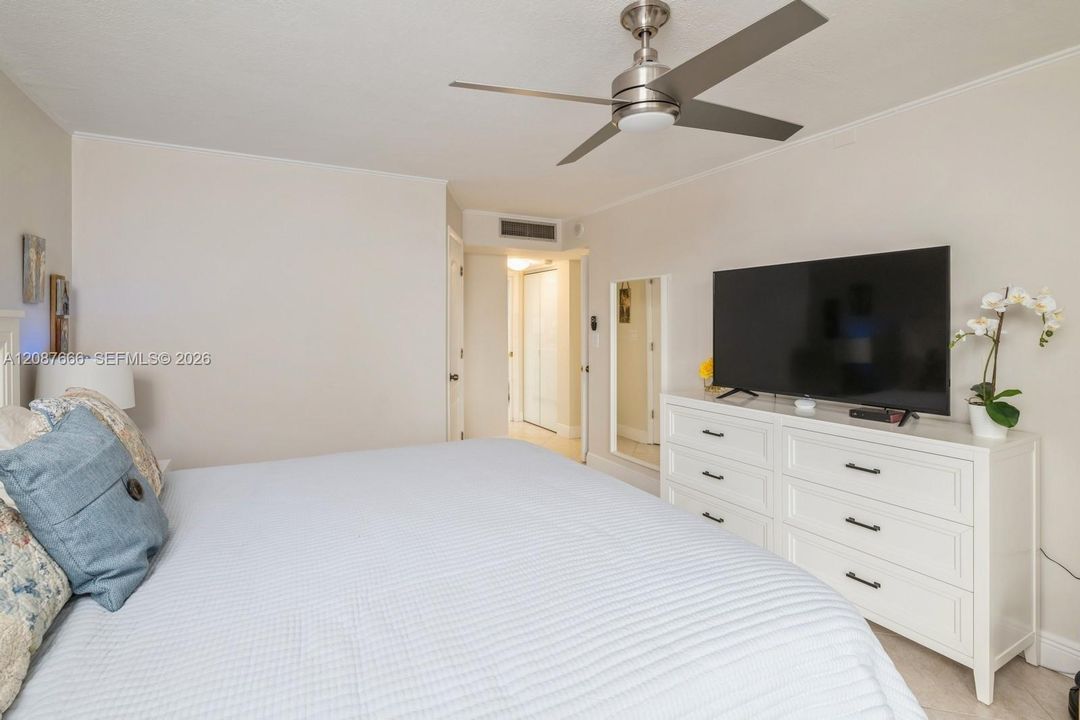 For Rent: $4,150 (1 beds, 2 baths, 1503 Square Feet)