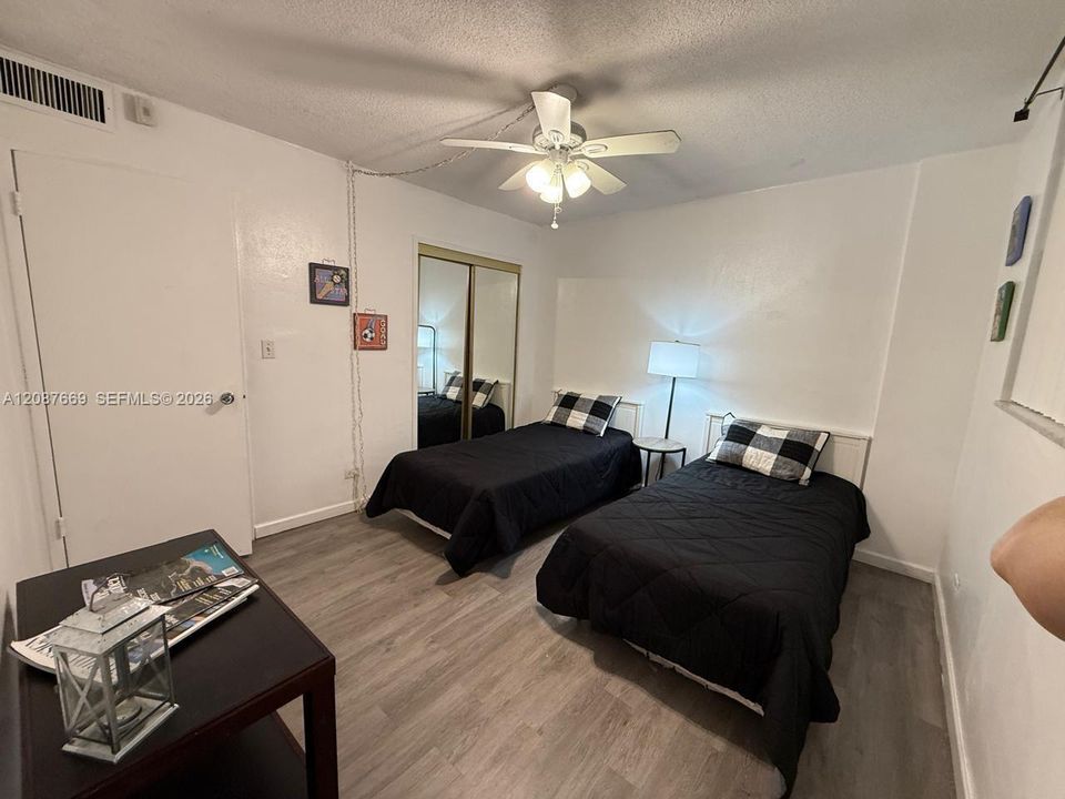 For Rent: $2,200 (2 beds, 2 baths, 1025 Square Feet)