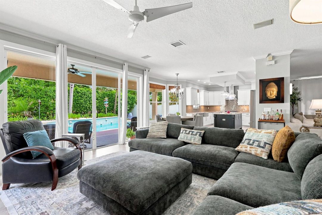 023 - 2478 Westmont Ln - 12