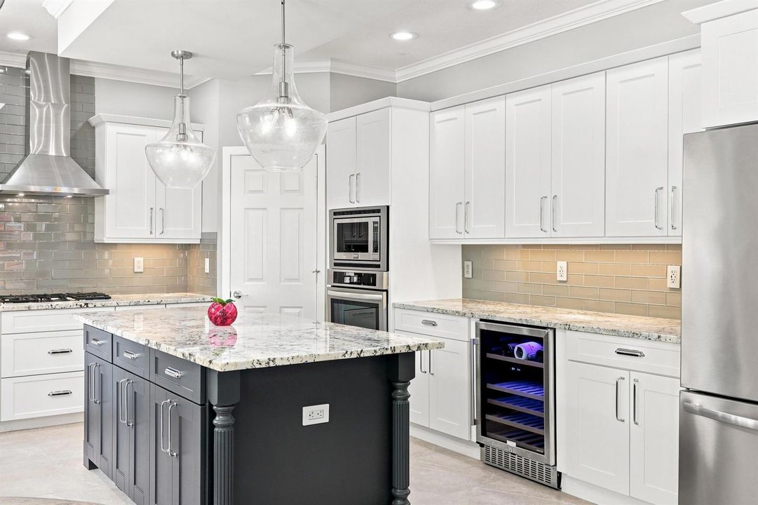 022 - 2478 Westmont Ln - 12