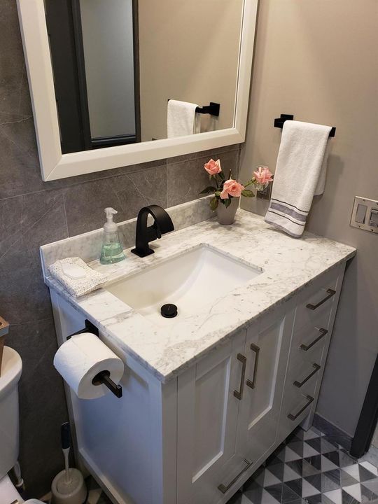 Guest Bathroom
