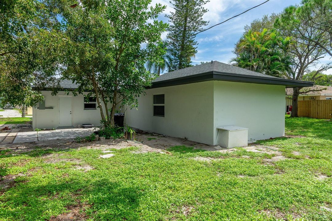 413-n-ware-dr-west-palm-beach-28-exterio