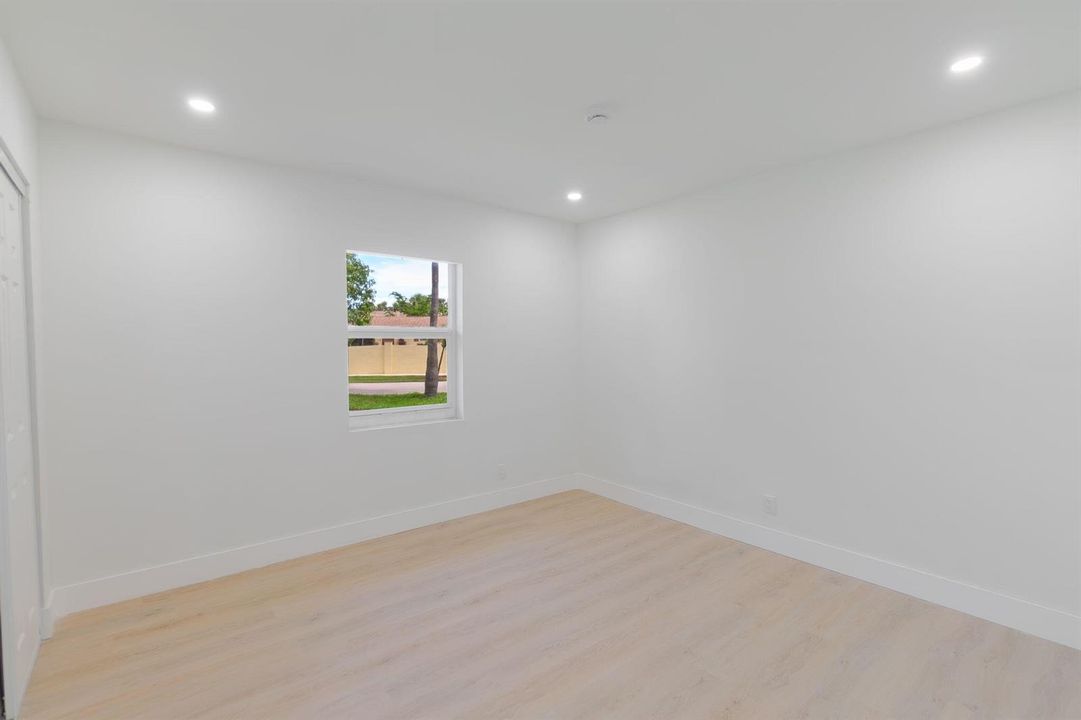 413-n-ware-dr-west-palm-beach-16-bright-