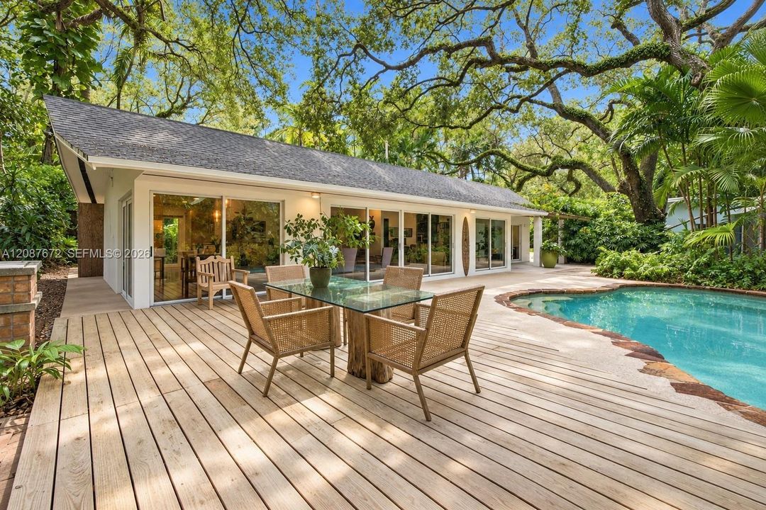 En Venta: $3,100,000 (3 camas, 2 baños, 1583 Pies cuadrados)