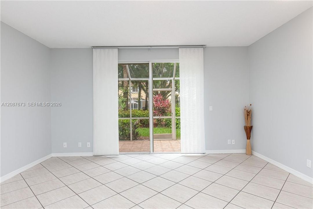 En Renta: $3,350 (3 camas, 2 baños, 1443 Pies cuadrados)