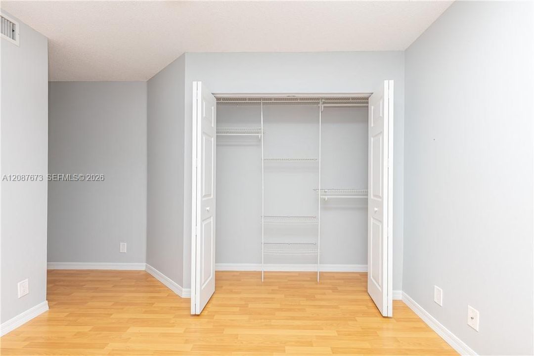 En Renta: $3,350 (3 camas, 2 baños, 1443 Pies cuadrados)