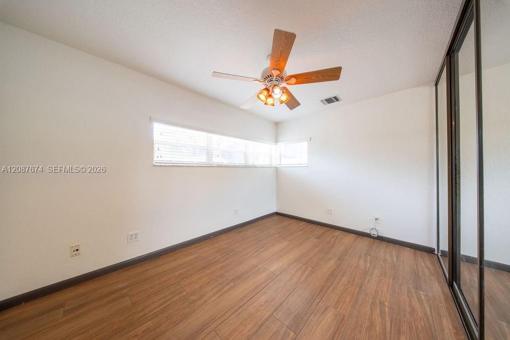 1ST FLOOR 1 ROOM