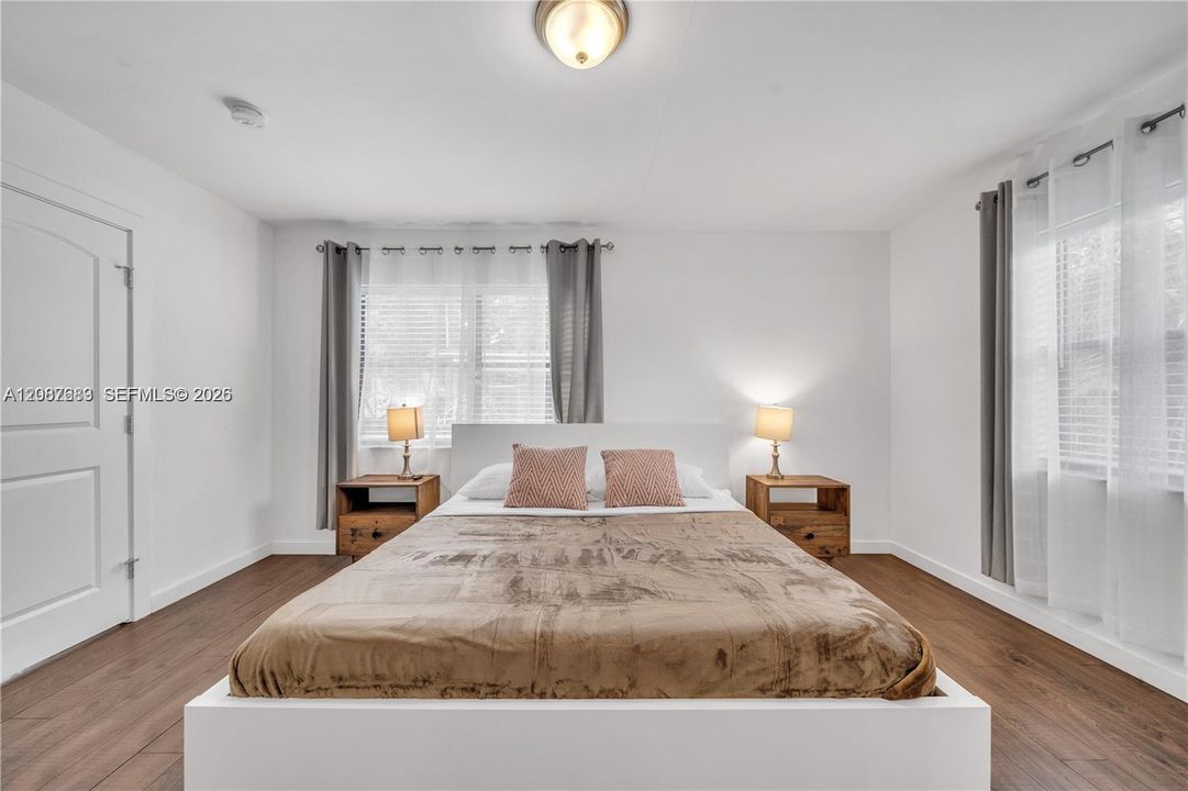 В аренду: $7,000 (4 спален, 2 ванн, 2470 Квадратных фут)