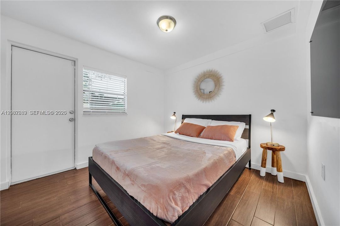 В аренду: $7,000 (4 спален, 2 ванн, 2470 Квадратных фут)