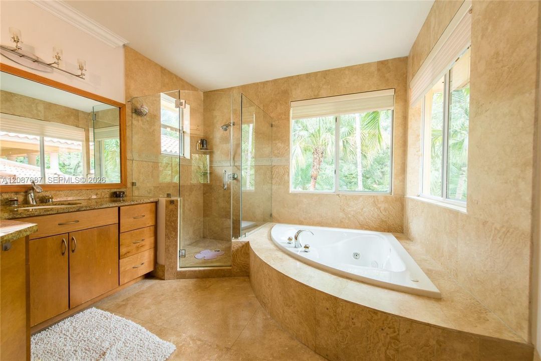 For Rent: $19,200 (5 beds, 5 baths, 3698 Square Feet)