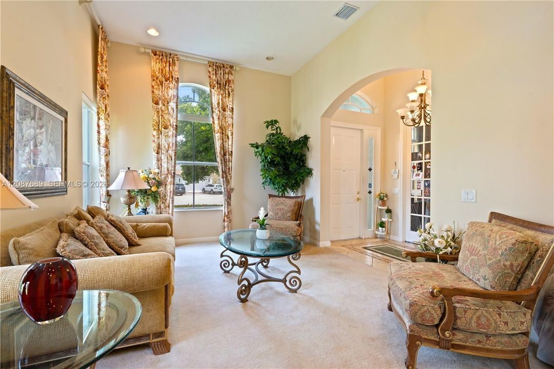 For Rent: $4,250 (4 beds, 3 baths, 2602 Square Feet)