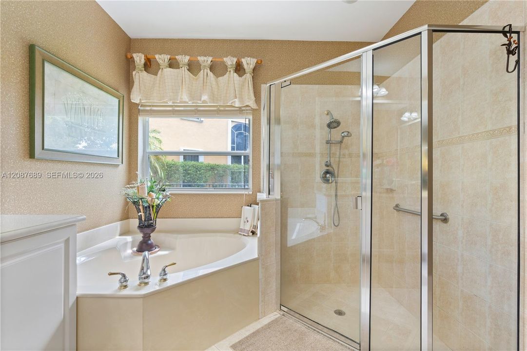 For Rent: $4,250 (4 beds, 3 baths, 2602 Square Feet)